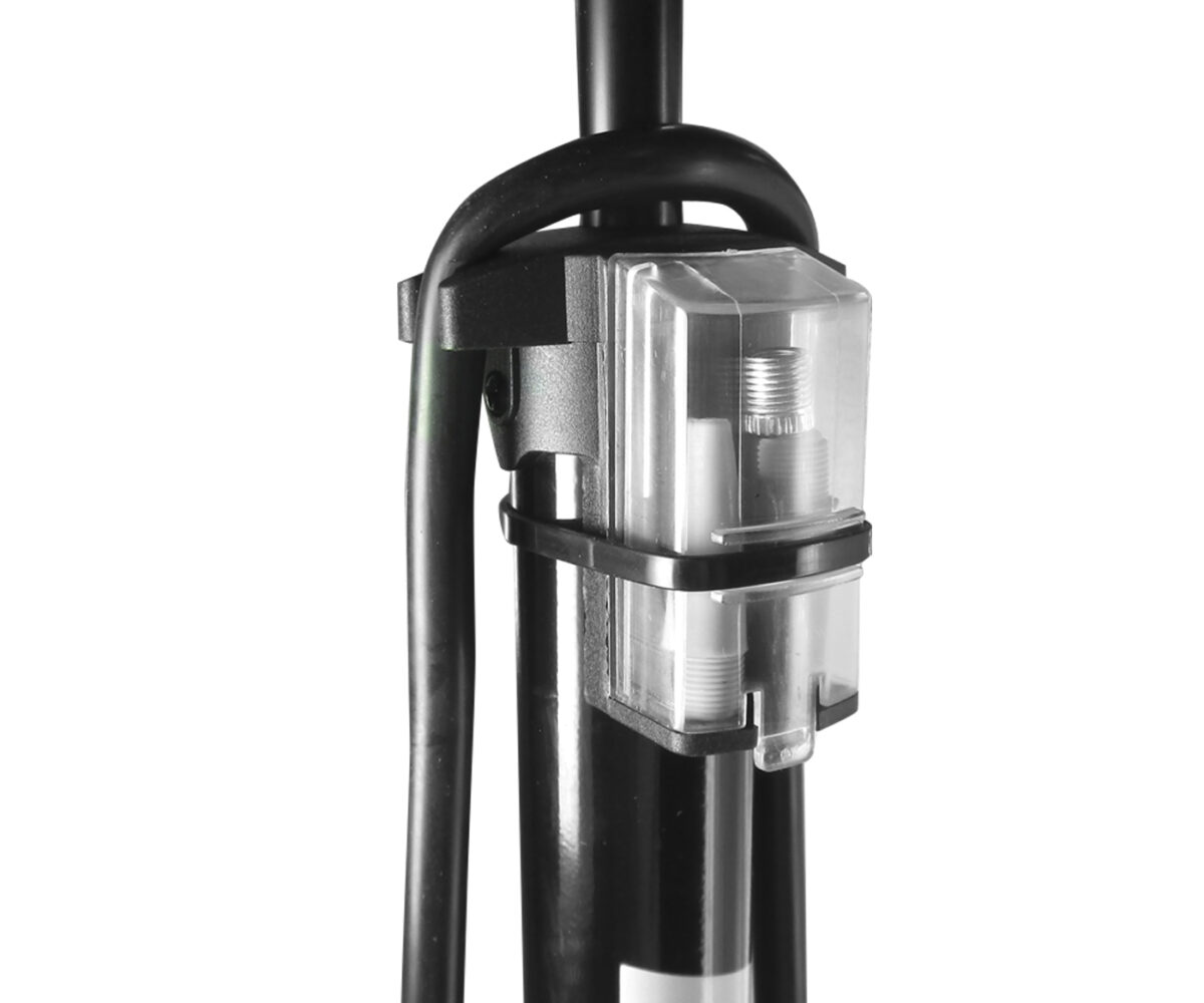 BOMBA BENOTTO SUPAIR 1100 DE PIE ACERO BASE REFORZADA V.A./V.F. P32B-08 160PSI CON MANOMETRO - Image 3