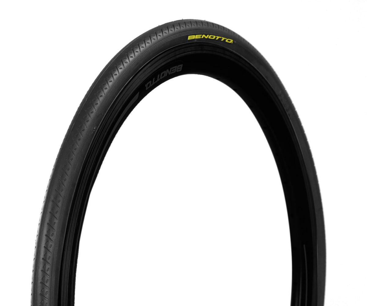LLANTA BENOTTO 20x1 1/8 RUTA R20 NEGRO